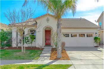 Primary listing photos for listing ID 561207