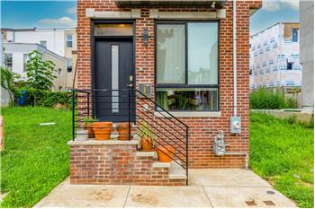 2137 N. Darien St - Exterior front