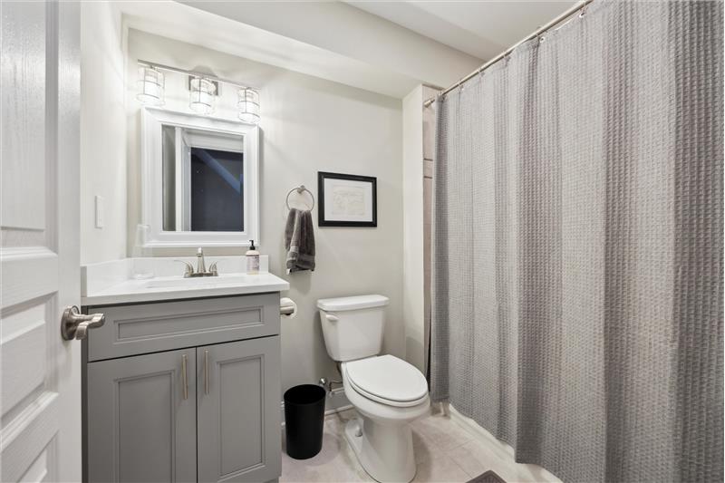 2137 N. Darien St - Bathroom 1