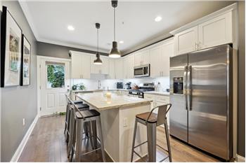 2137 N. Darien St - Kitchen