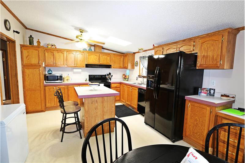 Property pictures of 214 Bladen Ln, Ashton, WV 25503, USA Ashton, WV real estate