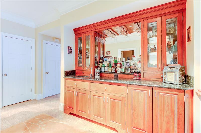 Common Area Builtin Bar