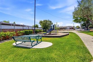 https://realbird.blob.core.windows.net/rb-photos/2150-monterey-road-75-san-jose-ca-95112_E2F3C3C5_648658_639174127511747307_80x60.jpg