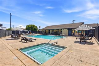 https://realbird.blob.core.windows.net/rb-photos/2150-monterey-road-75-san-jose-ca-95112_E2F3C3C5_648658_639174127522841225_80x60.jpg