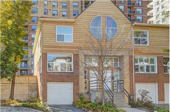 216 Forward Avenue, Ottawa, ON