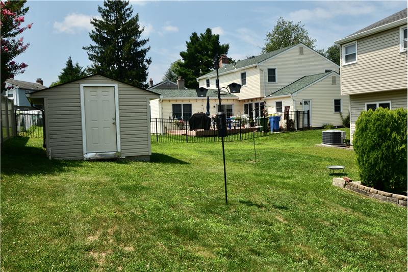 
                            Property Image 9