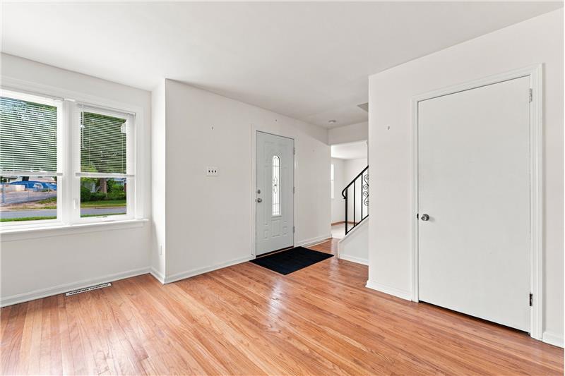 Foyer / Entryway