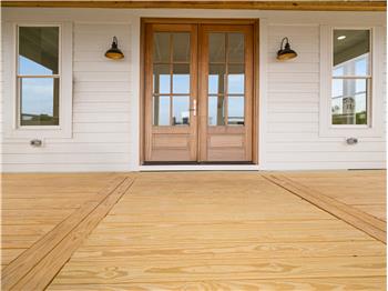 ML Front Porch 2 - 2180 Sandpiper Rd