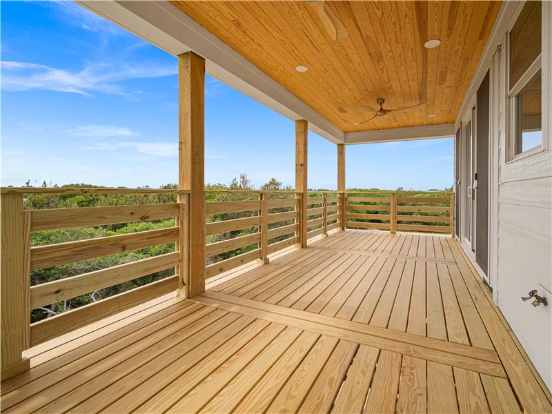 UL W Deck 2 - 2180 Sandpiper Rd
