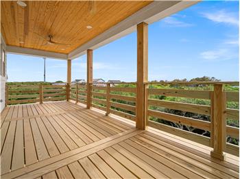 UL W Deck 1b - 2180 Sandpiper Rd