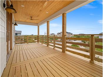 UL E Deck 2 - 2180 Sandpiper Rd