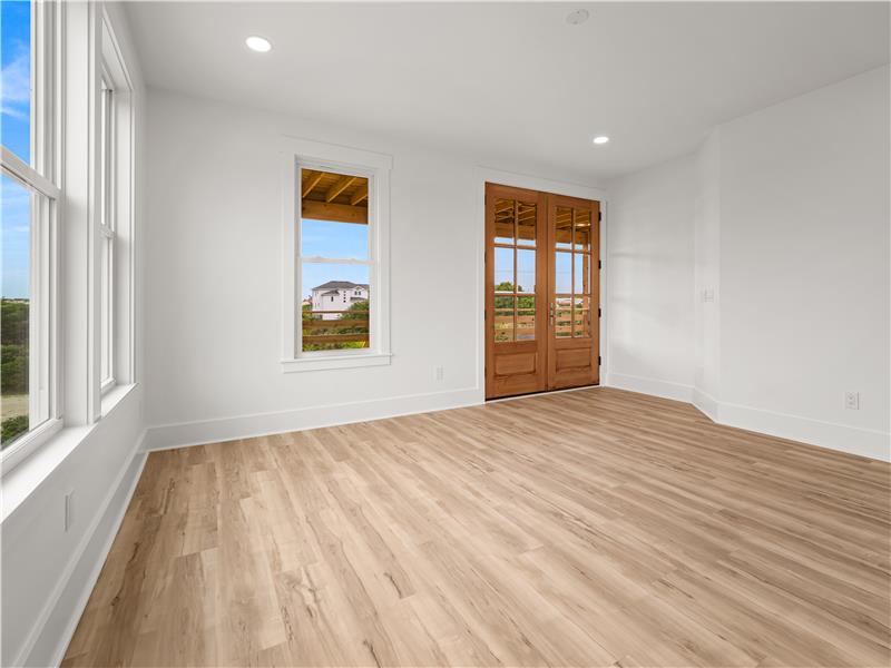 ML Family Room 2 - 2180 Sandpiper Rd
