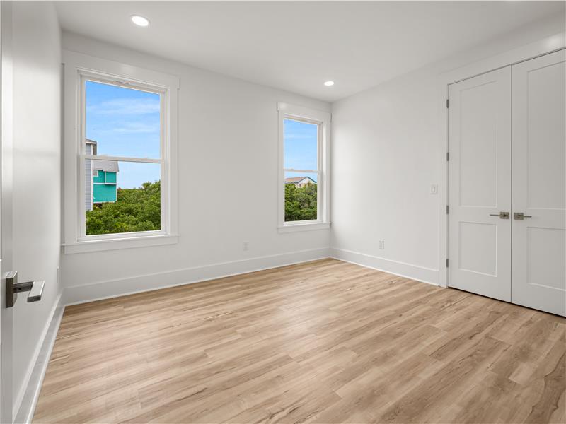 ML E Bedroom - 2180 Sandpiper Rd