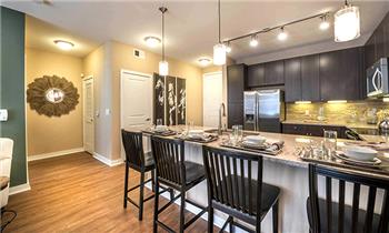 Primary listing photos for listing ID 554881