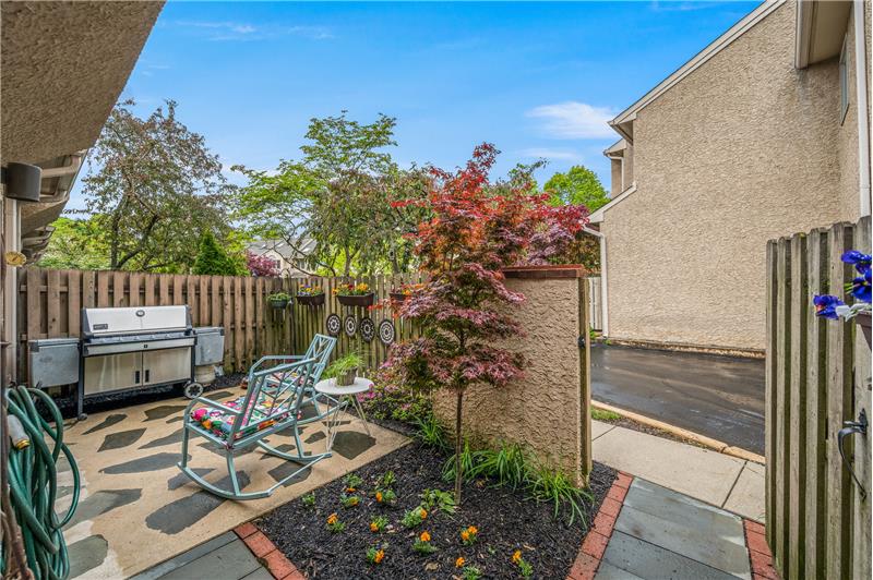 22 Greythone Woods Circle, Wayne