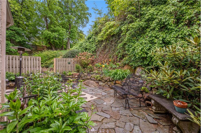 22 Greythone Woods Circle, Wayne