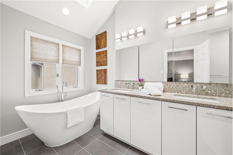 22 Greythone Woods Circle, Wayne