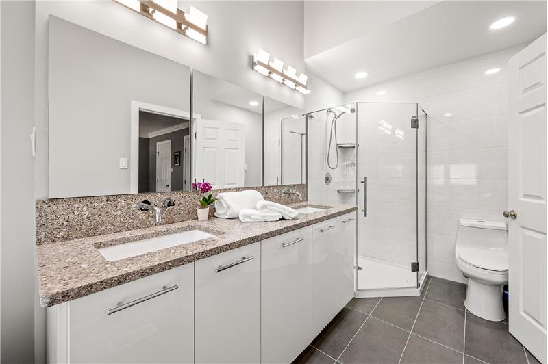 22 Greythone Woods Circle, Wayne