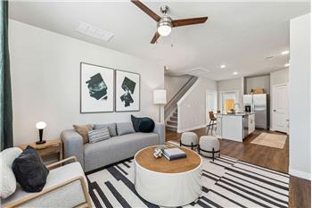 Primary listing photos for listing ID 642047