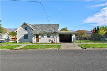 221 w 11th St, The Dalles, OR