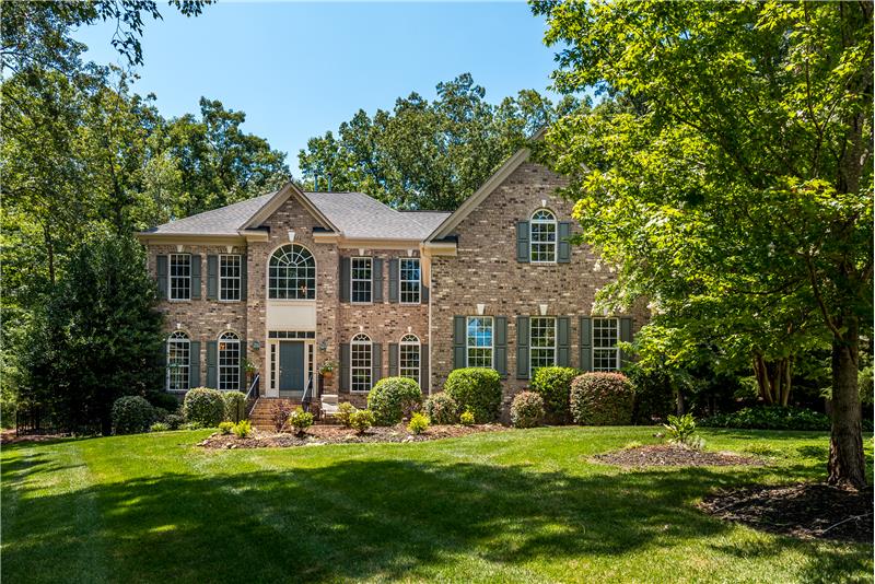 Welcome to ... 2216 Potter Cove Lane in Weddington situated on a private 1.17 acre cul-de-sac lot.
