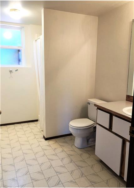 Yes another 3/4 bathroom is right outside of the 3rd bedroom.