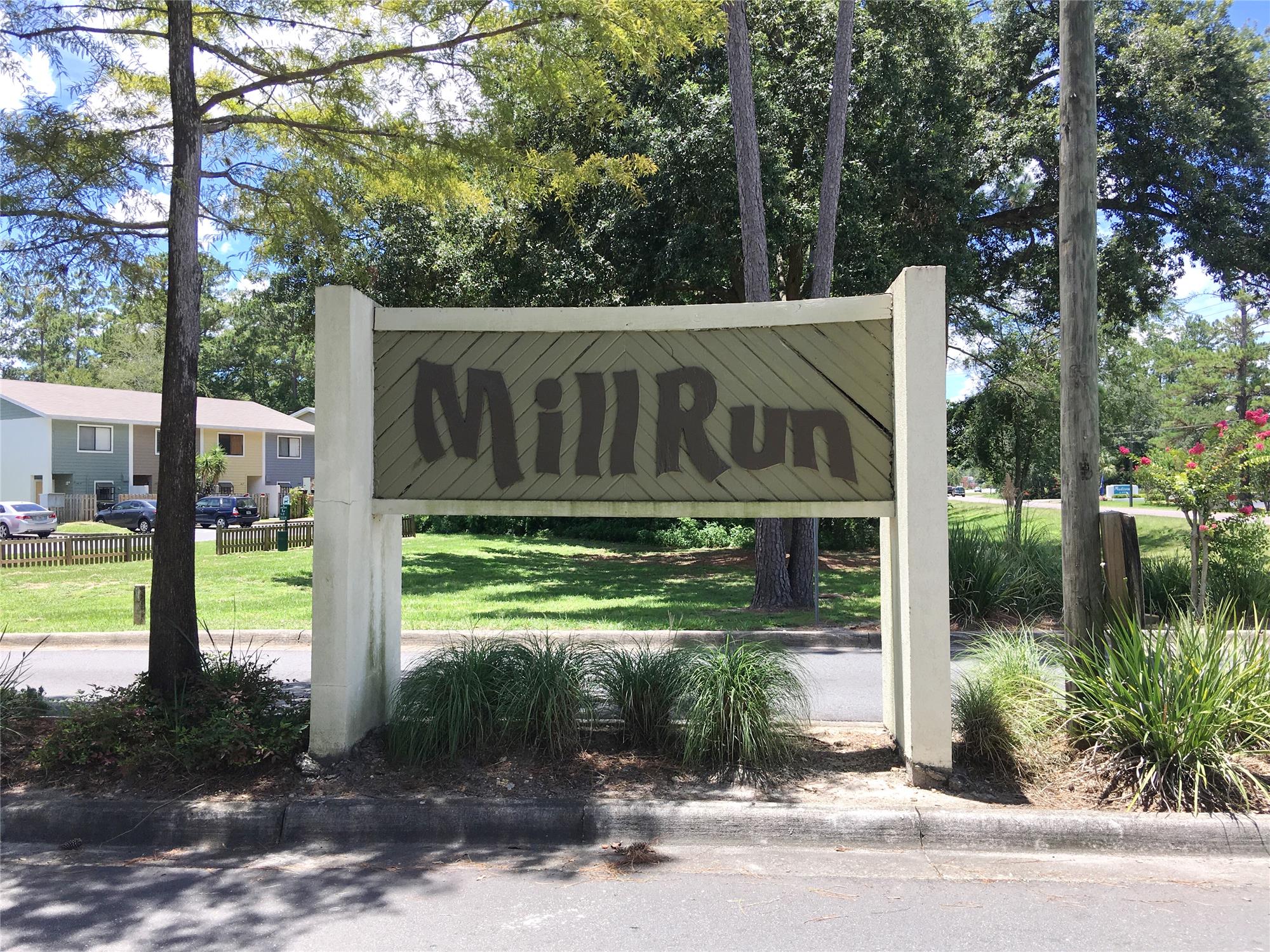 2219 SW 39th Way, Gainesville, FL 32608 MLS 426692 By Christine Bohn