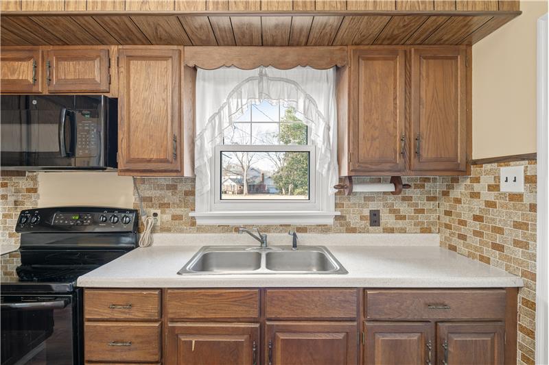 Double Sink & New Floor