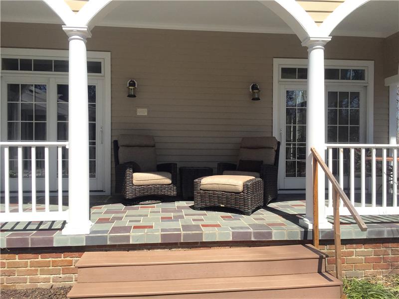 You could sit here on the back porch for hours!