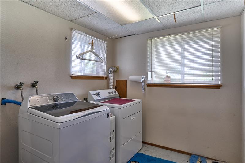 Laundry Room Downstairs. All Appliances stay