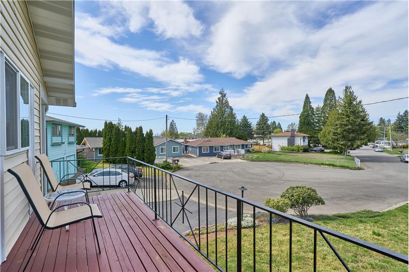 Lovely Main Floor Deck Overlooking the Cul-de-Sac and Front Yard.