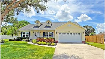 2264 Palmview Circle E, Auburndale, FL