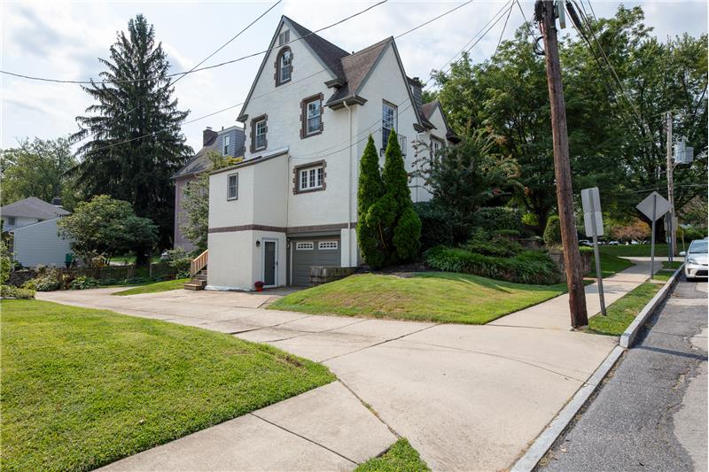 227 Argyle Road Shared Driveway