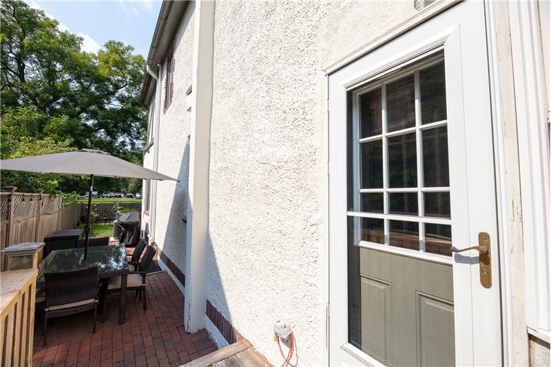 227 Argyle Road Deck