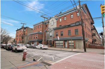Primary listing photos for listing ID 533009