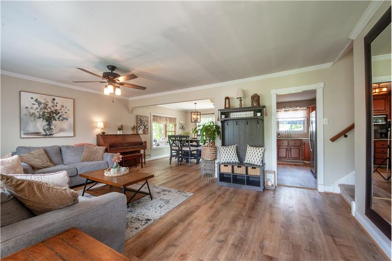 228 Woodlawn - Living Room 