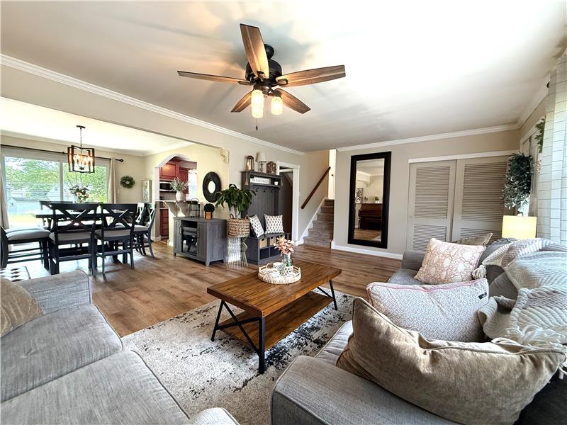 228 Woodlawn - Living and dining room 