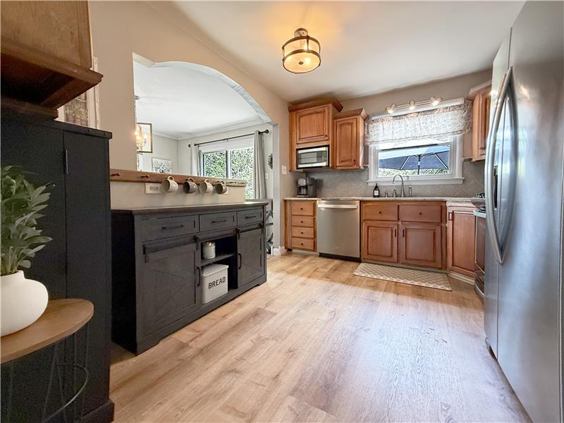 228 Woodlawn - Kitchen 