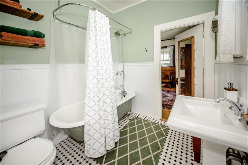 
                            Property Image 10