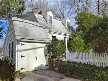 Primary listing photos for listing ID 536825