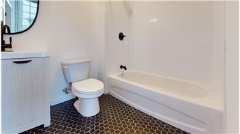 Primary listing photos for listing ID 580972