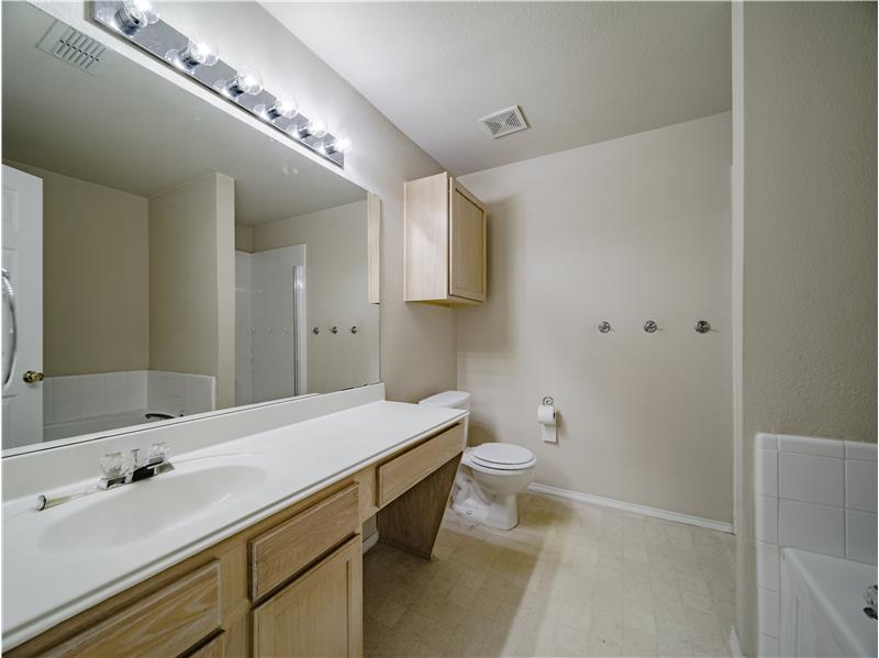 Large master bath with separate shower!