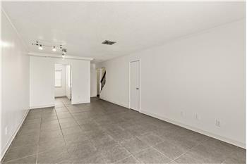 Primary listing photos for listing ID 627210