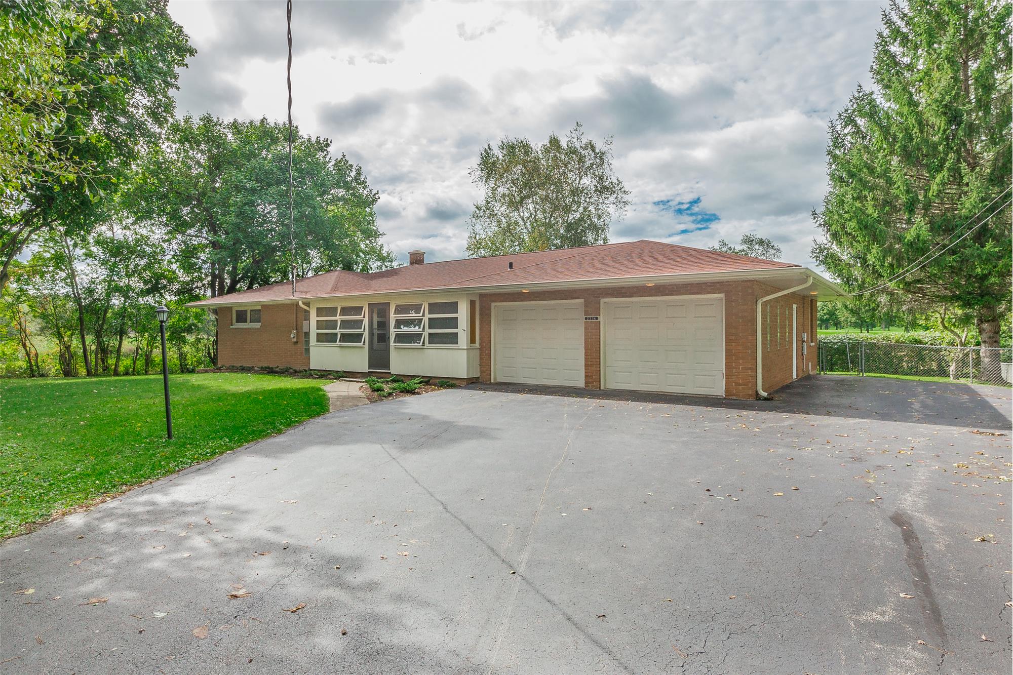 2336 North Lewis Avenue, Waukegan, IL 60087 | MLS# 10580437 By David ...