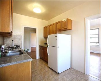 Primary listing photos for listing ID 590827