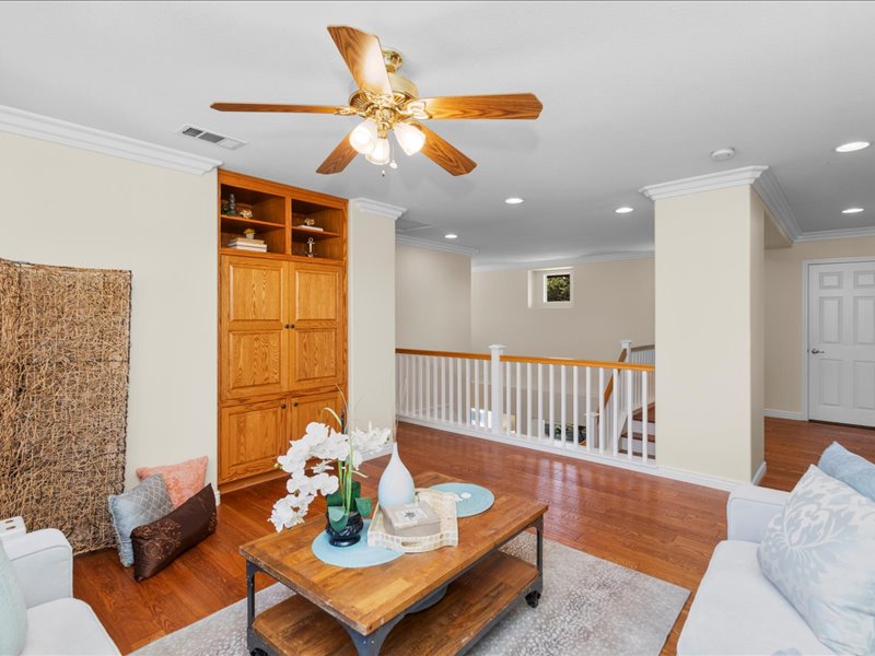 upstairs loft/bonus space