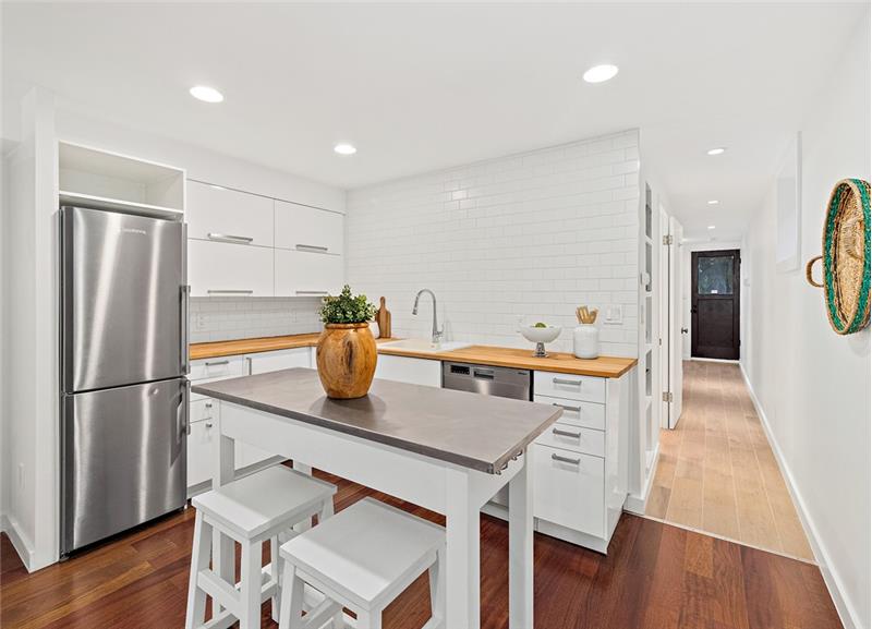 Lower level kitchenette