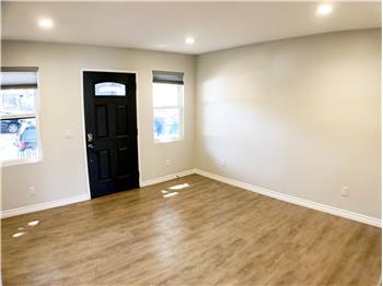 Primary listing photos for listing ID 571549