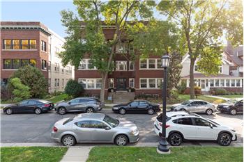 Primary listing photos for listing ID 577399