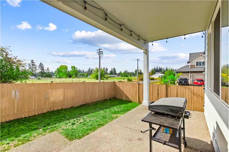 Located near JBLM with convenient access to Tacoma, Puyallup, SR-7 and SR- 512. 
Welcome home!